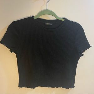 Black ribbed crop top